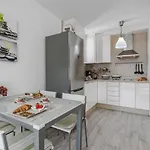 Апартаменты Cozy - 150 Meters From The Beach, Free Wi-fi Плая-де-лас-Америкас