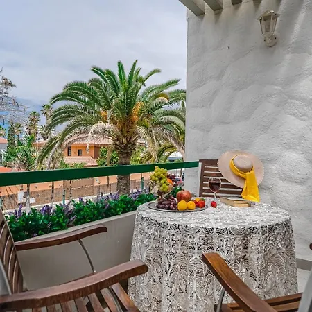 Cozy - 150 Meters From The Beach, Free Wi-fi شقة *