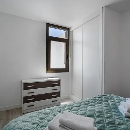 Apartamento Cozy - 150 Meters From The Beach, Free Wi-fi Playa de las Americas (Tenerife)